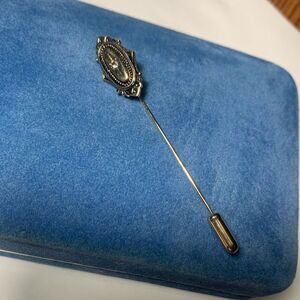 Vintage Avon Stickpin in antique “gold”